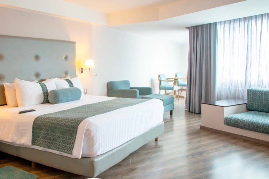 Grand Cantalagua Hotel Morelia — Centro de Convenciones — Junior Suite King Size · Piso Plus