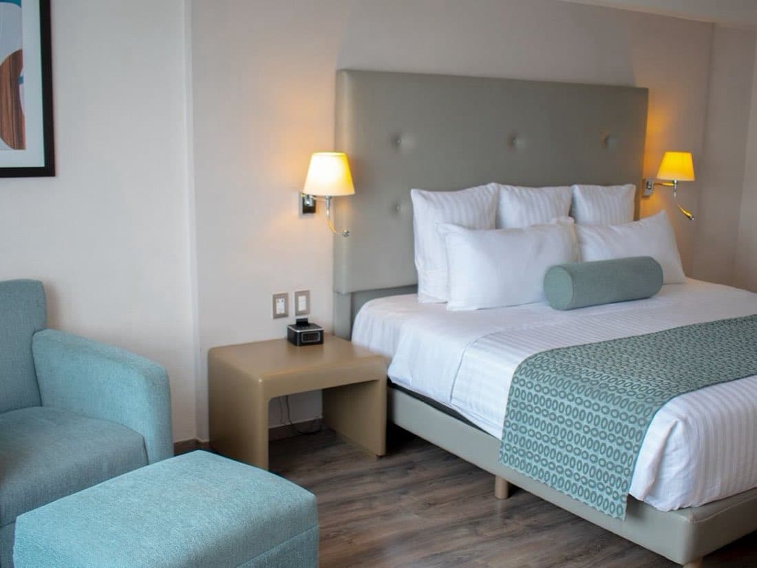 Grand Cantalagua Hotel Morelia — Centro de Convenciones — King Size · Piso Plus