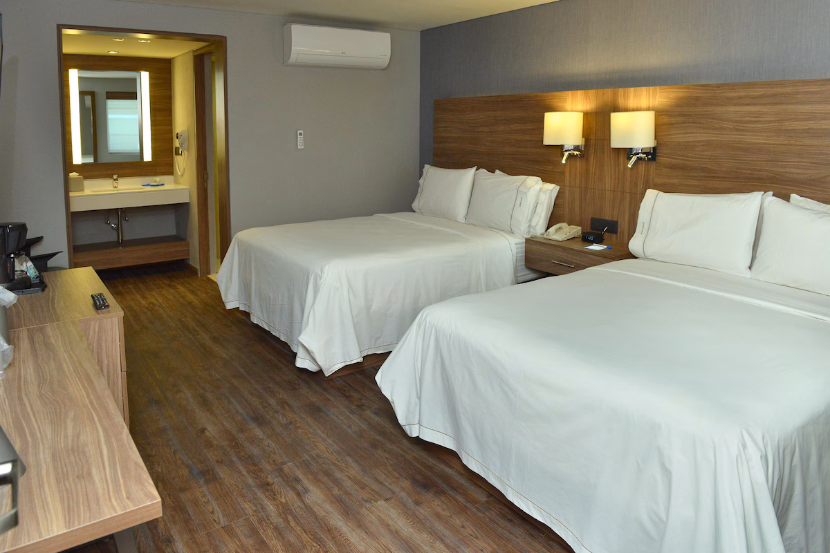 Holiday Inn Express Morelia — Estándar con dos camas matrimoniales
